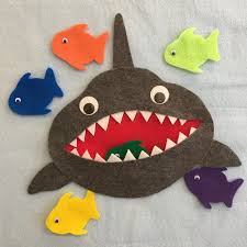 5 Little Fishes Teasing Mr Shark Learn To Count And Name Etsy In 2020 Felt Crafts Finger Puppet Patterns Felt Patterns