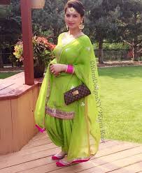Love This Shade Of Green Patiala Suit Designs Punjabi Outfits Punjabi Suits Patiala
