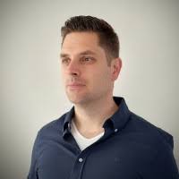 600+ "Plugge" profiles