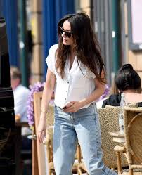 Celeb style‏ @thecelebstyle 31 мар. Michelle Keegan Stuns In Casual Outfit As She Enjoys Quality Time With Husband Mark Wright Celebrity Land International