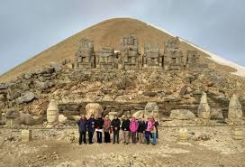 ¿buscas alguna respuesta de wow monte nemrut 14? Usia Bukan Penghalang Kumpulan Wanita Separuh Abad Ini Akhirnya Tawan Namrud Destinasi Mstar