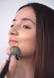 LB BB Cream 🍃 tiene la textura perfecta y la hidratación que mi piel  siempre soñó 🍃 ¡Adiós, sequedad! Formulada con ingredientes botánicos que  aportan salud a tu piel !!! Haz el quiz para encontrar tu ...