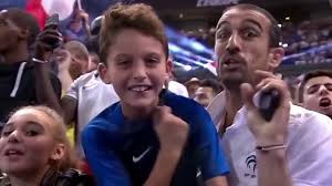 Vegedream Enflamme Le Stade De France Ramenez La Coupe A La Maison Youtube