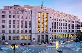 Otogalerie z úvodního setkání pro zš praha 27. Zakladni Urokova Sazba Cnb Klesla Na 0 25 Procenta Fintag Cz