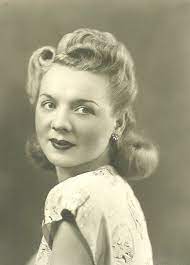 Todays 1930s Hair And Make Up Inspiration From This Great Image From 1939 1940s Hairstyles Retro Hairstyles Vintage Hairstyles