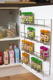 Andrew James Etagere A Epices De 4 Niveaux A Fixer Au Mur Ou Dans Un Placard Amazon Fr Cuisine Mais Rangement Cuisine Etagere A Epices Rangement Epices