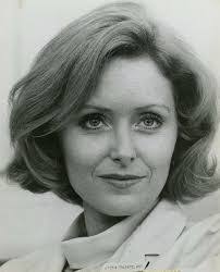 Sandra Smith's Instagram, Twitter & Facebook