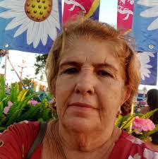 Dijo una vez Mario Benedetti: “ Si todo lo que ofreciste no fue suficiente,  ofrece tu ausencia. A veces, retirarse es el mayor acto de dignidad y  respeto hacia uno mismo.”