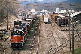 Milw St Maries Idaho 1975 Eastbound Milwaukee Road Freight Train At St Maries Idaho On April 30 19 Milwaukee Road Railroad Photography Scenic Railroads