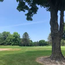 And, with long summer daylight stretching into the late evening hours, there's plenty of time to get in a few extra rounds. Lake Michigan Hills Golf Club 19 Photos Venues Event Spaces 2520 Kerlikowske Rd Benton Harbor Mi Restaurant Reviews Phone Number