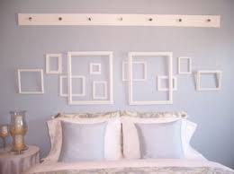 Picture frame upcycling pro tip: Decorate Walls With Empty Frames 6 Diy Ideas Tip Junkie