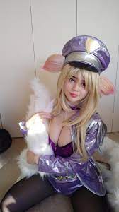 View My classic popstar Ahri! for free | Simply-Cosplay