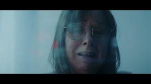 Saatchi & Saatchi: EE solves the tyranny of tech trauma