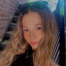 Aliyah Dixon's Instagram, Twitter & Facebook