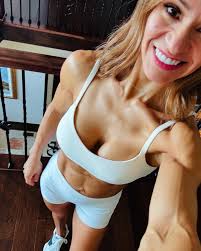 Maribel Scott's Instagram, Twitter & Facebook