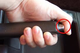 Ia sebenarnya jenis topang atau strut, tetapi macpherson pada namanya diambil dari nama jurutera amerika, earle s. My Vape Ketika Tarik Hand Brake Perlu Tekan Punat Atau Tidak Ini Jawapan Penjelasannya