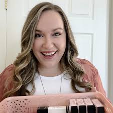 Brittany Snyder (@brittsnyder) • Instagram photos and videos