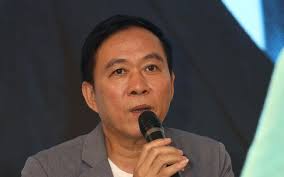 NTK Thạch Linh nói gì khi mang vải thiều, chả rươi, bánh đậu xanh lên sàn  thời trang?