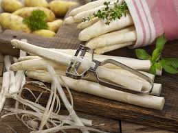 Wann hat weißer spargel seine saison? Oh Du Schone Spargelzeit Edeka Unsere Heimat