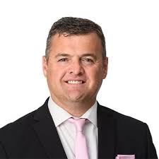 Graeme Kemp-Jones (@GKJ_Lytix)