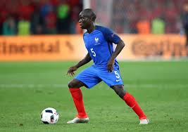 Chelsea football star, n'golo kante today celebrates his 30th birthday and infoexpert24 brings you 11 reasons why fans love the french international. Diese Fussball Stars Sind Muslime Von Geburt An Diese Konvertierten