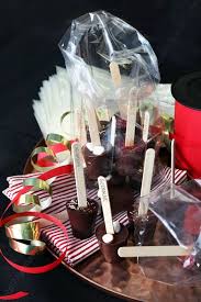 4 Recettes De Sucettes Pour Chocolat Chaud Et Toutes Les Astuces Pour Les Reussir Le Miam Miam Blog Recette De Sucette Panier Gourmand Noel Panier Garni Noel