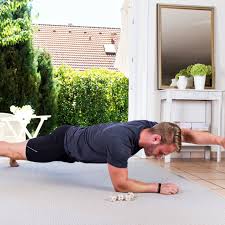 Keine spiele bei denen man sich bewegen sollte, weil ich es mit meiner oma spielen möchte. 5 Fitness Spiele Fur Drinnen Und Draussen