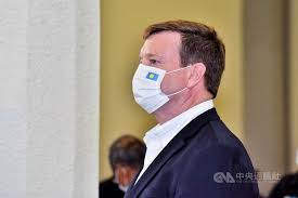 更多政治相關新聞 帛琉總統率團抵台 美大使隨行 藍綠白布局 2022北市選戰起跑 台北萬安、新竹虹安？ 藍白合有「異」見 8月公投提對案？ Csth8e4qjmtsdm