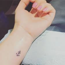 1001 Coole Glaube Liebe Hoffnung Tattoo Ideen In 2020 Hoffnung Tattoo Liebe Glaube Hoffnung Tattoo Tattoo Ideen