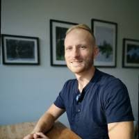 200+ perfiles de «Darek»