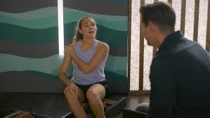 Simone will Joana bei einem Turnier unterbringen Wie reagiert Gabriella auf  Simones Gefallen? AWZ-Folge 4761 vom 08.08.25 auf RTL+ (am 15.08.25 im TV)  Simone schaut ihrer Enkelin Joana auf dem Tennisplatz dabei