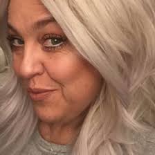 Roxie Morrow's Instagram, Twitter & Facebook