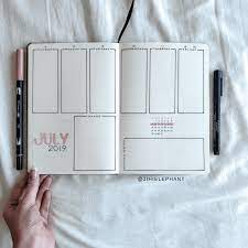 Jessica Ordered A Custom Bullet Journal Inspired Planner Jessica S Planner Is An A5 Sized Essen Bullet Journal Books Bullet Journal Bullet Journal Ideas Pages