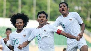 · watch um's amazing first half during aff first leg semifinal between malaysia and thailand at bukit jalil stadium close to kuala lumpur on december 1, 2018. Hasil Jadwal Klasemen Piala Aff U 18 Indonesia Vs Malaysia Di Semifinal Bola Bisnis Com