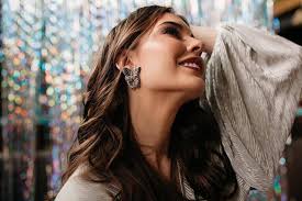 👑💛💙❤👑 #MISSECUADOR2019 CRISTINA HIDALGO BERRY Miss Universe Ecuador  2019 @cristihidalgob: Hace días atras empecé a tener varios síntomas.  Fiebres muy altas, dolores de cuerpo, cansancio, dificultad para respirar,  entre otras cosas. A