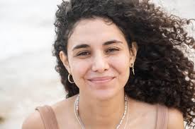 אומרים שביום הולדת יש אנרגיה מיוחדת , אנרגיה של אהבה ושל שמירה . אני רוצה  מתוך המקום המאד עמוק הזה לאחל לכל עם ישראל ולכל אחד ואחת רוגע פנימי ושקט  שמגיע מבפנים .