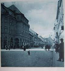 Around 1930 Kronstadt Burzengasse Brasso Burcza Utca Brasov Strada Burzului Today Republici Street