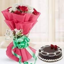 Birthday celebrations are incomplete without the slicing of that 12 o'clock cake. Flowers Cake Mumbai Flowers And Cakes Delivery In Mumbai Online Flower Cake Delivery Mumbai