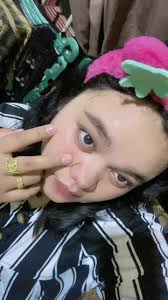 Sarah Situmeang's Instagram, Twitter & Facebook