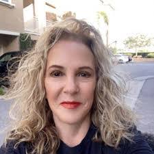 Sandra Greenberg's Instagram, Twitter & Facebook