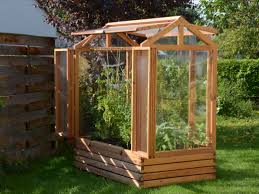 Tomatenhaus Das Besondere Gewachshaus Von Gartenfrosch Garten Gewachshaus Gewachshaus Bauen Gewachshaus