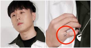 Posted by burgersandpickles at 5:03 pm. Rapper Ph 1 Reveals Heartbreaking Story Behind The X Tattoo On His Pinky Koreaboo