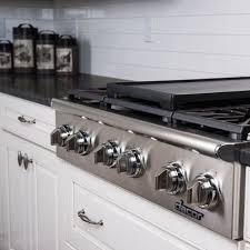 Wellborn cabinet, inc., was founded in 1961 in ashland, alabama by paul and doug wellborn. 40 Wellborn Cabinets Designed And Installed By Dealers Ideas Wellborn Cabinets Wellborn Cabinet Design