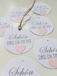 20 Von Mir Gefertigte Anhanger Aus Papier Die Farbe Des Herzchens Kann Auf Wunsch Auch Eine Andere Sein Die Anhanger Ha Hochzeitsdeko Hochzeit Meine Hochzeit
