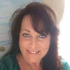 Donna Frederick's Instagram, Twitter & Facebook