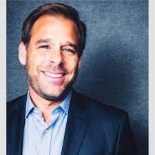 Aaron Ratner's Instagram, Twitter & Facebook