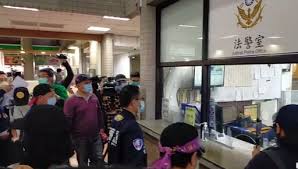  辅助功能快捷方式可帮助你将电脑与键盘或辅助设备结合使用。 下面是 windows 10 中辅助技术的键盘快捷方式列表，包括放大镜、高对比度等其他快捷方式。 若要查看 windows 10. U926wrnqj5eewm