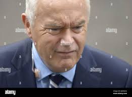 News huw hi-res stock photography and images