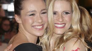 Collection with 13 high quality pics. Michelle Hunziker Tochter Aurora Ramazzotti Flippt Beim Hausputz So Richtig Aus