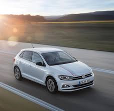 Wann kommt eig der neue is raus mit den neuen köstumen und so? Mehr Platz Weniger Gewicht Weltpremiere Vw Polo 6 Welt